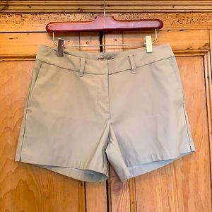 Nike Golf Shorts size 6